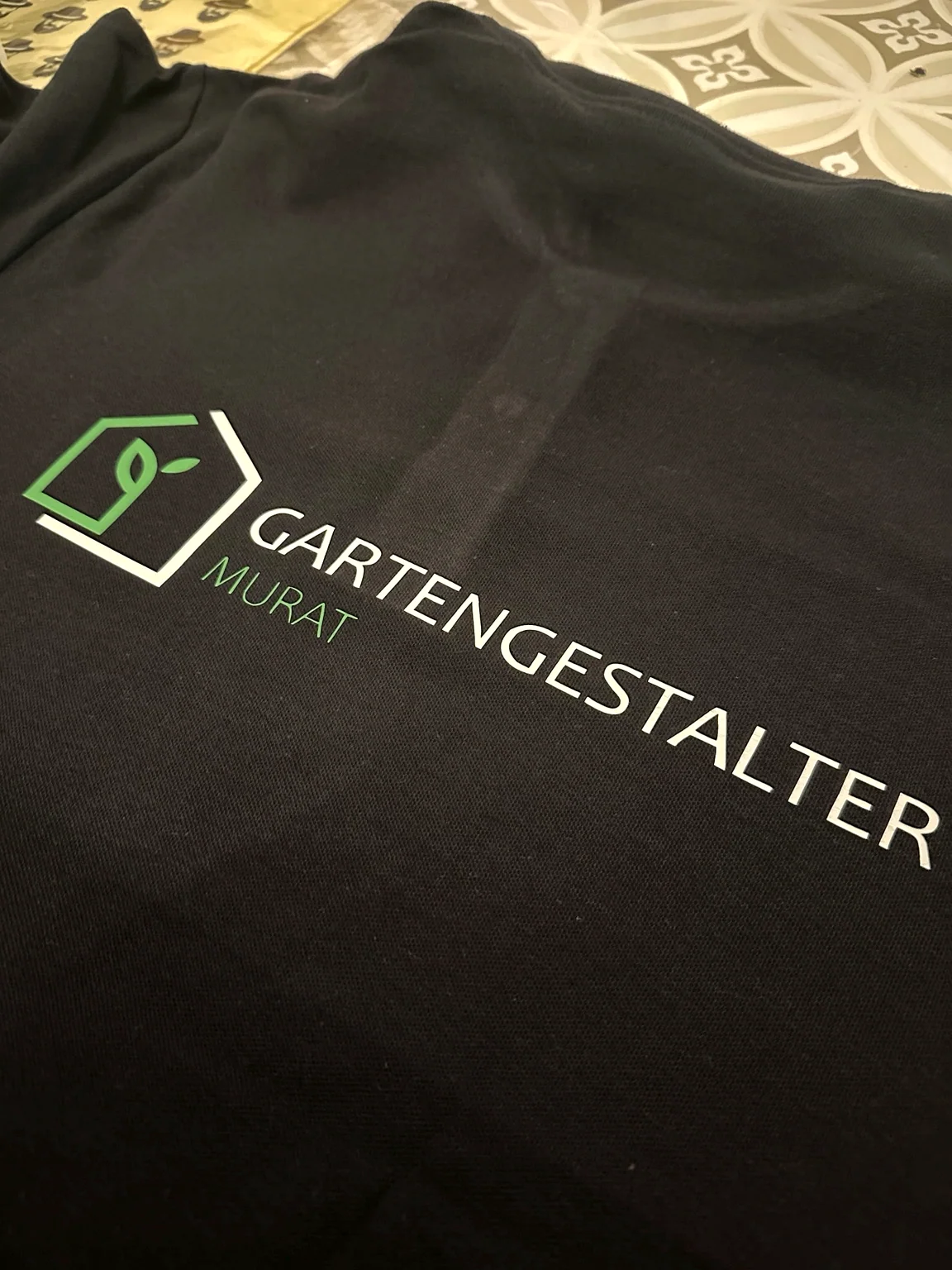 Gartengestalter – Farbiger Firmenlogo-Druck